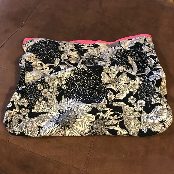 Liberty of London for Target black white pink tote - Picture 5 of 5